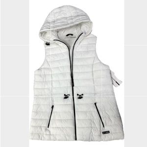 NWT DKNY White Puffer Vest Size Medium